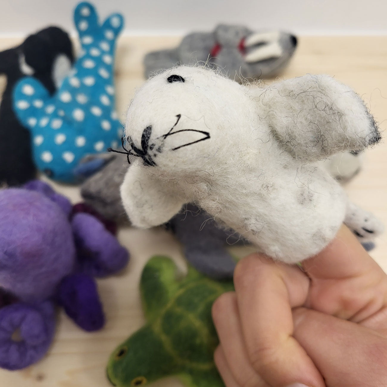 Marionnette à doigt en laine feutrée – NATURSTYLE